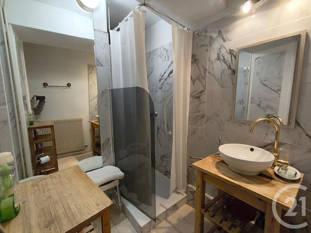 Appartement T2 &agrave; louer - 2 pi&egrave;ces - 46,96 m2 - Allevard - 38 - RHONE-ALPES