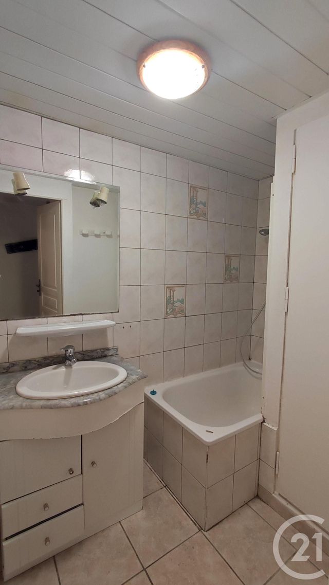 Afficher la photo en grand Appartement T3 à vendre - 3 pièces - 60,99 m2 - Allevard - 38 - RHONE-ALPES