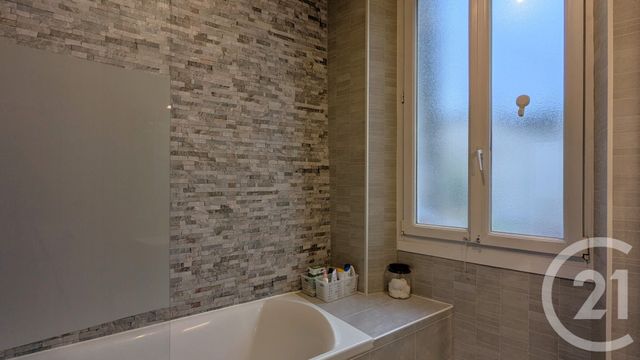 Maison à vendre - 4 pièces - 110,70 m2 - Villard Bonnot - 38 - RHONE-ALPES