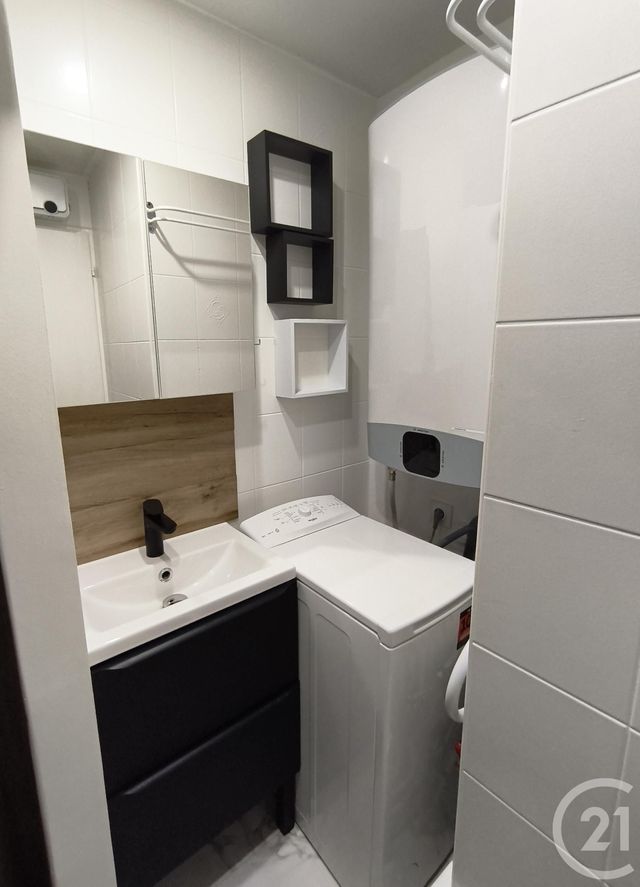 Appartement T2 &agrave; louer - 2 pi&egrave;ces - 36,55 m2 - Allevard - 38 - RHONE-ALPES