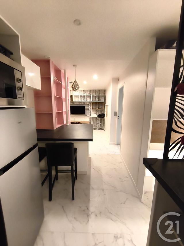 Appartement T2 &agrave; louer - 2 pi&egrave;ces - 36,55 m2 - Allevard - 38 - RHONE-ALPES