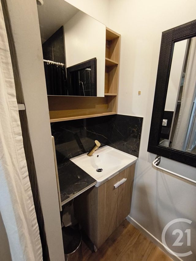 Appartement T2 &agrave; louer - 2 pi&egrave;ces - 30,20 m2 - Allevard - 38 - RHONE-ALPES