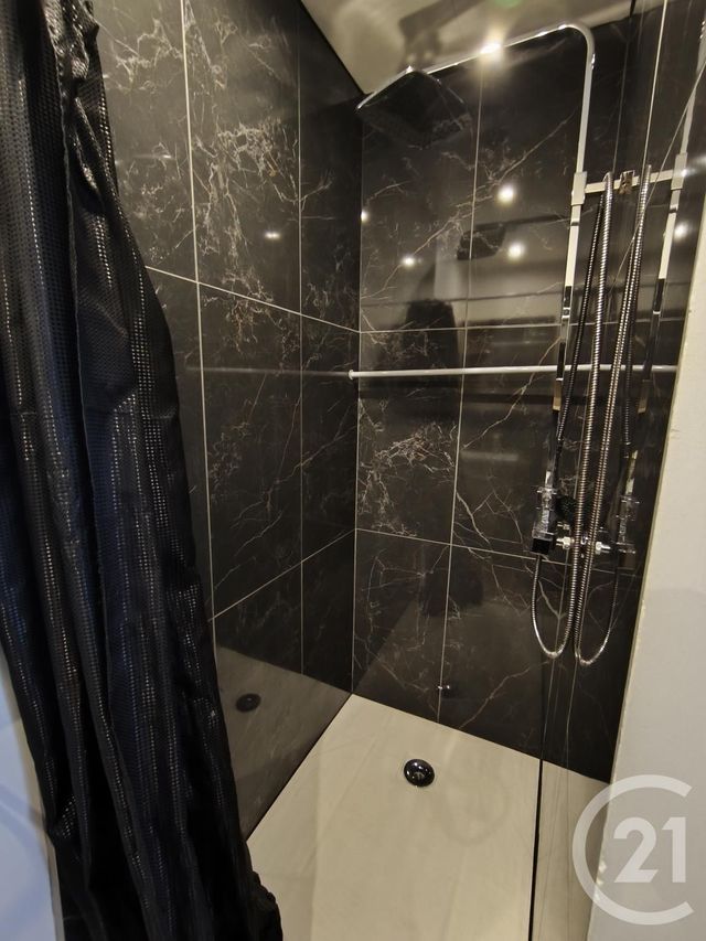 Appartement T2 &agrave; louer - 2 pi&egrave;ces - 30,20 m2 - Allevard - 38 - RHONE-ALPES
