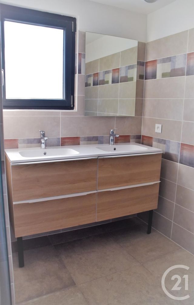 Maison &agrave; louer - 4 pi&egrave;ces - 106,04 m2 - La Chavanne - 73 - RHONE-ALPES