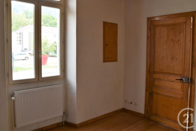 Appartement T3 &agrave; louer - 3 pi&egrave;ces - 50,86 m2 - Pontcharra - 38 - RHONE-ALPES