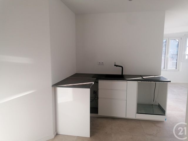 Appartement T2 &agrave; louer - 2 pi&egrave;ces - 52,20 m2 - Pontcharra - 38 - RHONE-ALPES