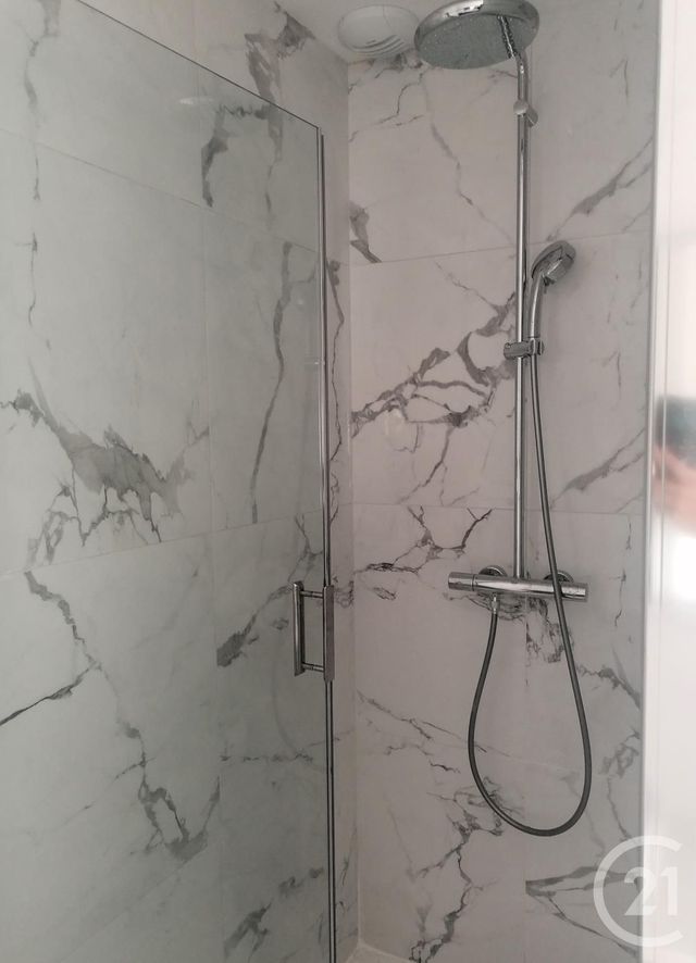 Appartement T2 &agrave; louer - 2 pi&egrave;ces - 52,20 m2 - Pontcharra - 38 - RHONE-ALPES