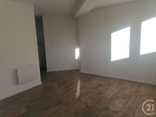 Appartement T2 &agrave; louer - 2 pi&egrave;ces - 52,20 m2 - Pontcharra - 38 - RHONE-ALPES