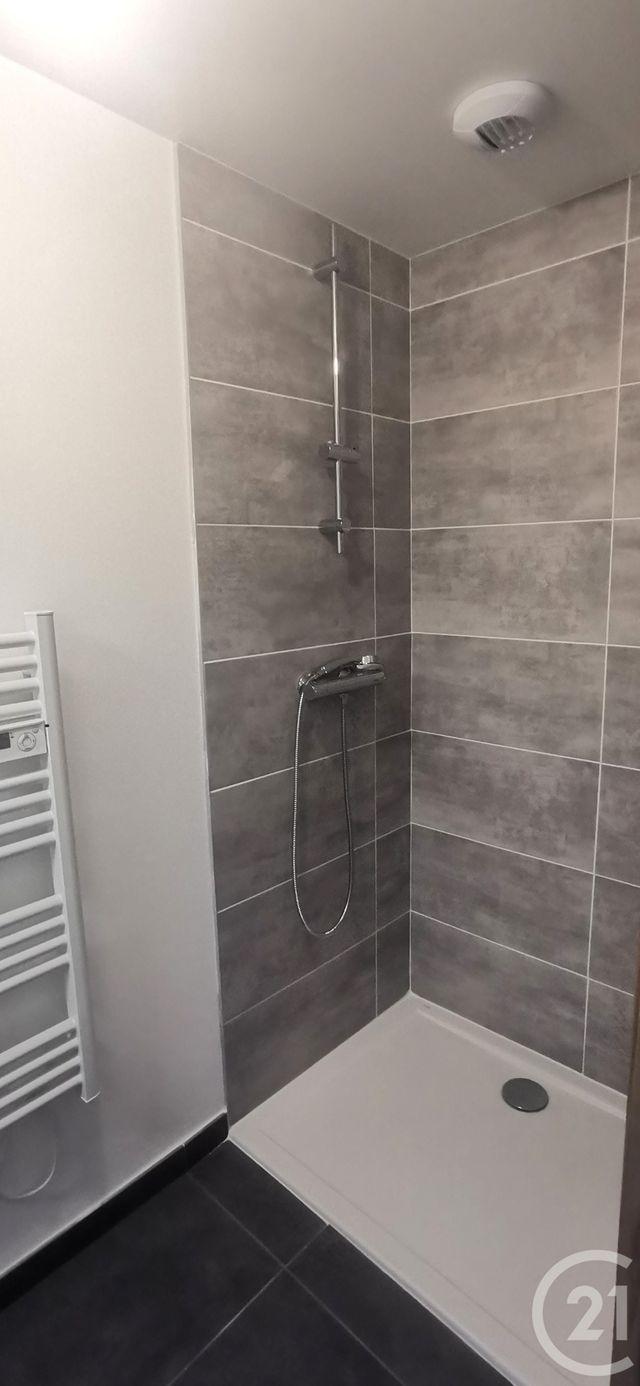 Appartement T2 &agrave; louer - 2 pi&egrave;ces - 33,70 m2 - Pontcharra - 38 - RHONE-ALPES