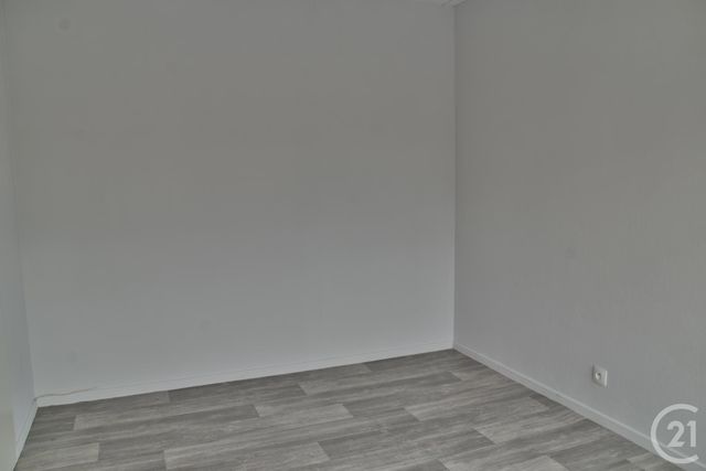 Appartement F2 &agrave; louer - 3 pi&egrave;ces - 66,77 m2 - La Rochette - 73 - RHONE-ALPES