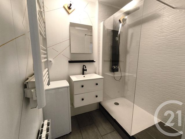Appartement T2 &agrave; louer - 2 pi&egrave;ces - 41,69 m2 - Pontcharra - 38 - RHONE-ALPES