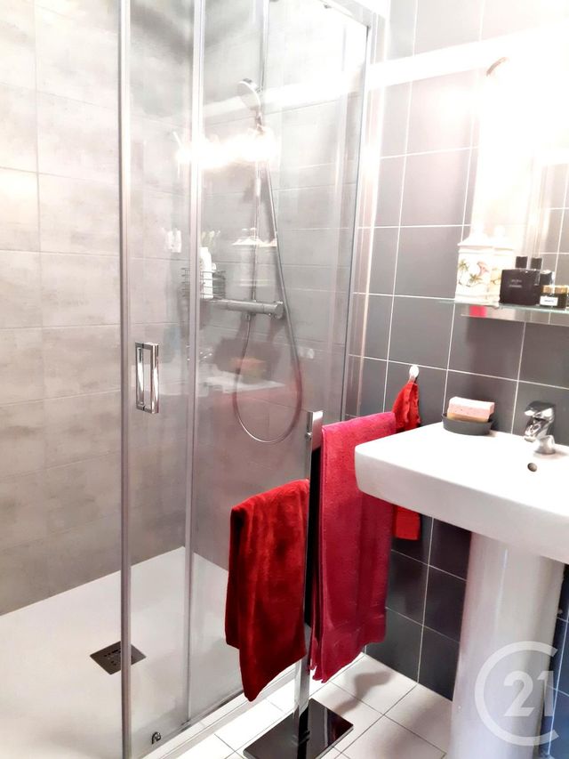 Afficher la photo en grand Appartement Duplex à vendre - 5 pièces - 98 m2 - St Alban Leysse - 73 - RHONE-ALPES