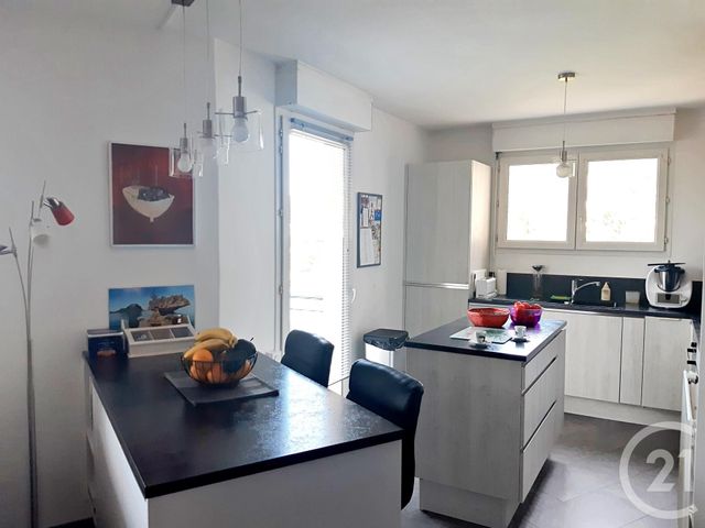 Afficher la photo en grand Appartement Duplex à vendre - 5 pièces - 98 m2 - St Alban Leysse - 73 - RHONE-ALPES