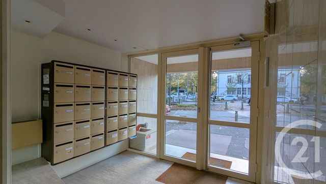 Appartement T2 à vendre - 2 pièces - 43,95 m2 - Chambery - 73 - RHONE-ALPES