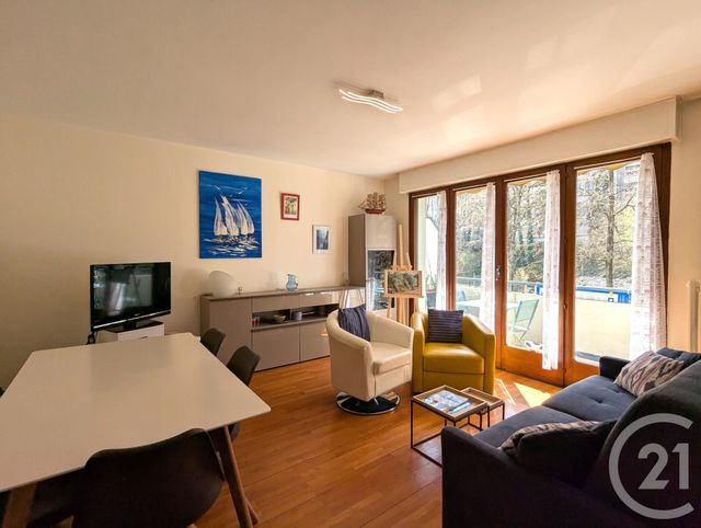 Afficher la photo en grand Appartement T3 à vendre - 3 pièces - 66,41 m2 - Chambery - 73 - RHONE-ALPES