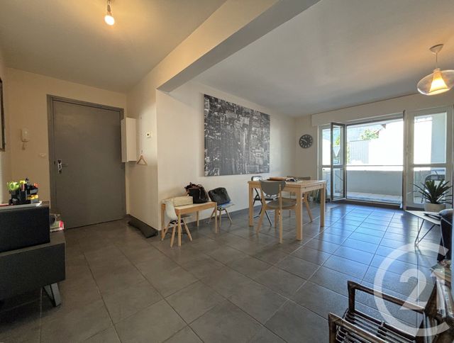 Appartement T3 à vendre - 3 pièces - 64,20 m2 - La Motte Servolex - 73 - RHONE-ALPES