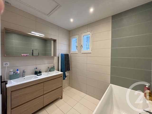 Afficher la photo en grand Maison à vendre - 6 pièces - 140,48 m2 - La Motte Servolex - 73 - RHONE-ALPES