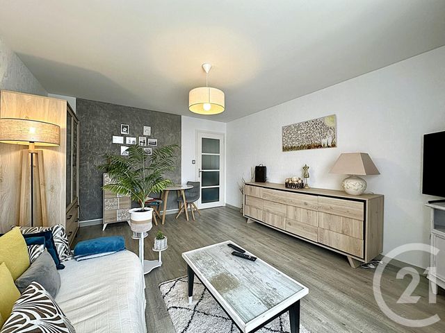 Appartement T4 à vendre - 4 pièces - 84,86 m2 - Chambery - 73 - RHONE-ALPES