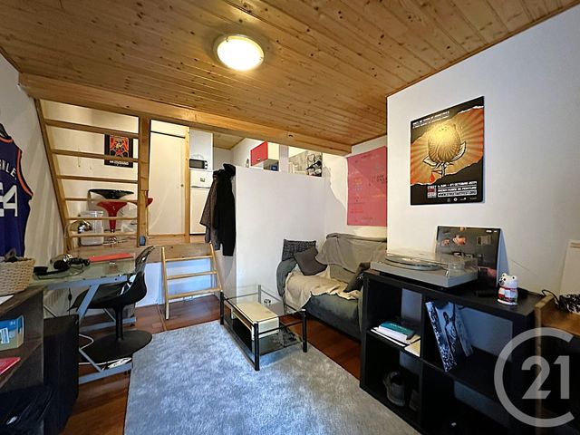 Afficher la photo en grand Appartement Studio à louer - 1 pièce - 20,37 m2 - Chambery - 73 - RHONE-ALPES