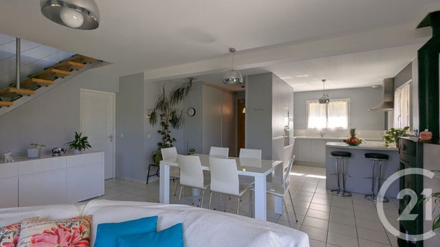 Afficher la photo en grand Maison à vendre - 6 pièces - 136,24 m2 - Voglans - 73 - RHONE-ALPES