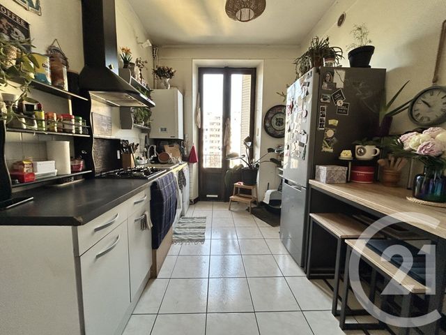 Appartement T3 &agrave; vendre - 3 pi&egrave;ces - 60,63 m2 - Chambery - 73 - RHONE-ALPES