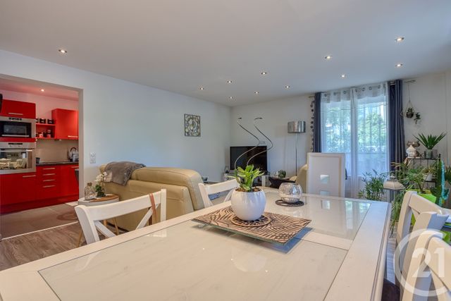 Appartement T3 à vendre - 3 pièces - 76,41 m2 - La Motte Servolex - 73 - RHONE-ALPES