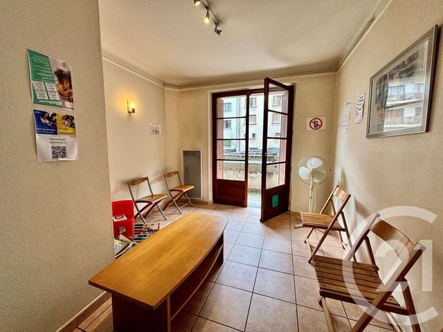 Afficher la photo en grand Appartement F4 à louer - 4 pièces - 79,45 m2 - Chambery - 73 - RHONE-ALPES