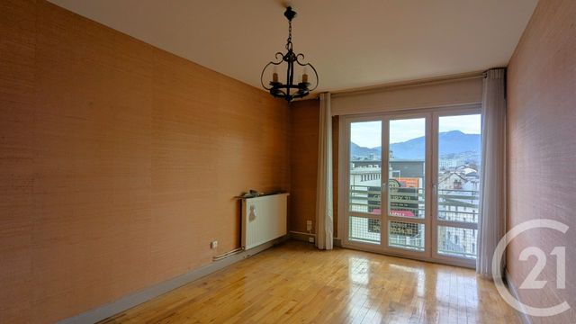 Appartement T4 &agrave; vendre - 4 pi&egrave;ces - 68,90 m2 - Chambery - 73 - RHONE-ALPES