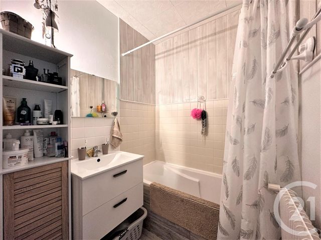 Appartement T2 à louer - 2 pièces - 53,48 m2 - Chambery - 73 - RHONE-ALPES