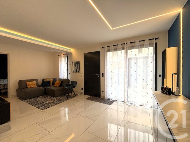 Appartement T3 à vendre - 3 pièces - 60,94 m2 - St Jeoire Prieure - 73 - RHONE-ALPES