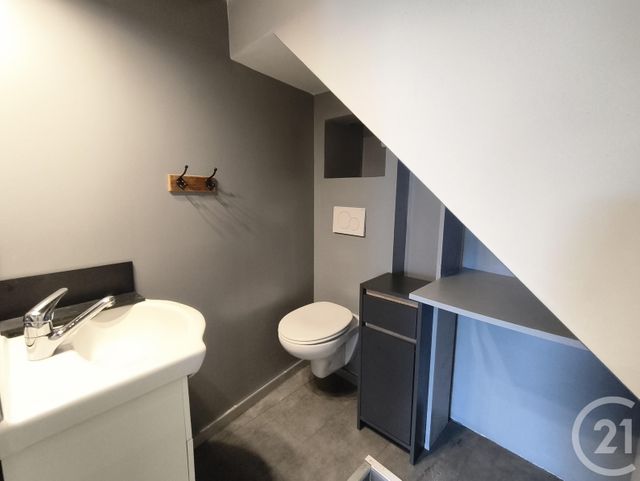 Maison &agrave; louer - 4 pi&egrave;ces - 110,40 m2 - Chambery - 73 - RHONE-ALPES