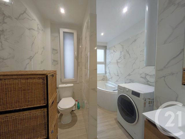 Appartement T4 &agrave; vendre - 4 pi&egrave;ces - 74,09 m2 - Aix Les Bains - 73 - RHONE-ALPES