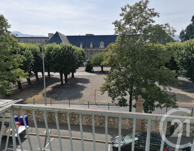 Appartement T3 &agrave; louer - 3 pi&egrave;ces - 54,80 m2 - Chambery - 73 - RHONE-ALPES
