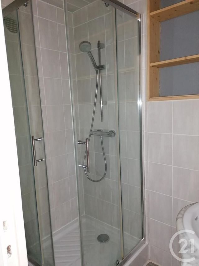 Appartement T3 &agrave; louer - 3 pi&egrave;ces - 54,80 m2 - Chambery - 73 - RHONE-ALPES