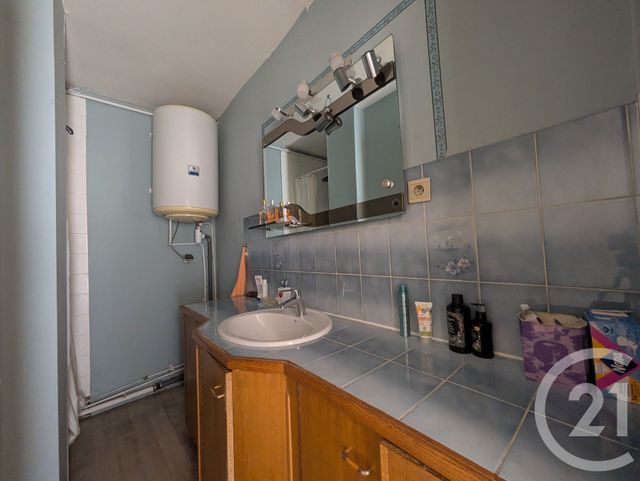 Appartement T3 &agrave; vendre - 3 pi&egrave;ces - 72,01 m2 - Chambery - 73 - RHONE-ALPES