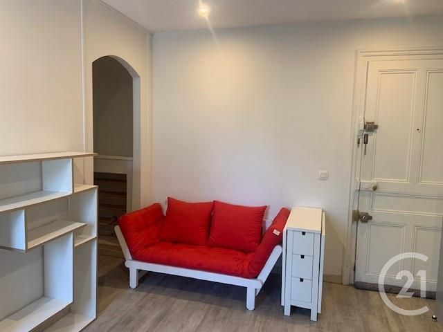 Appartement T2 &agrave; louer - 2 pi&egrave;ces - 27,94 m2 - Chambery - 73 - RHONE-ALPES