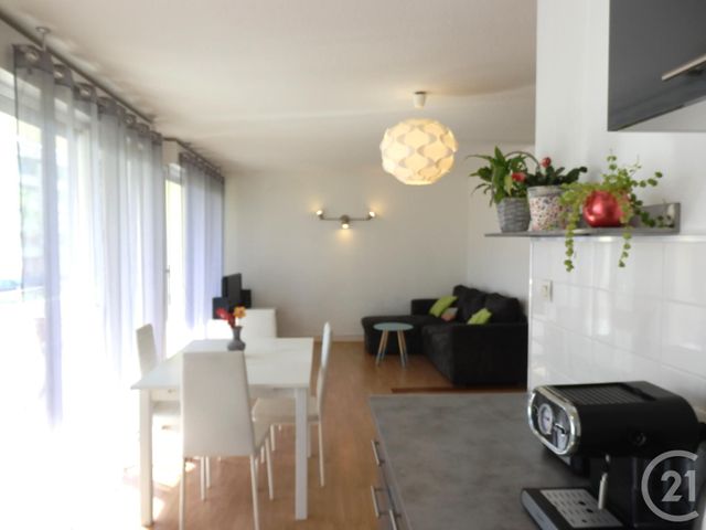 Appartement T3 &agrave; louer - 3 pi&egrave;ces - 70,50 m2 - Chambery - 73 - RHONE-ALPES