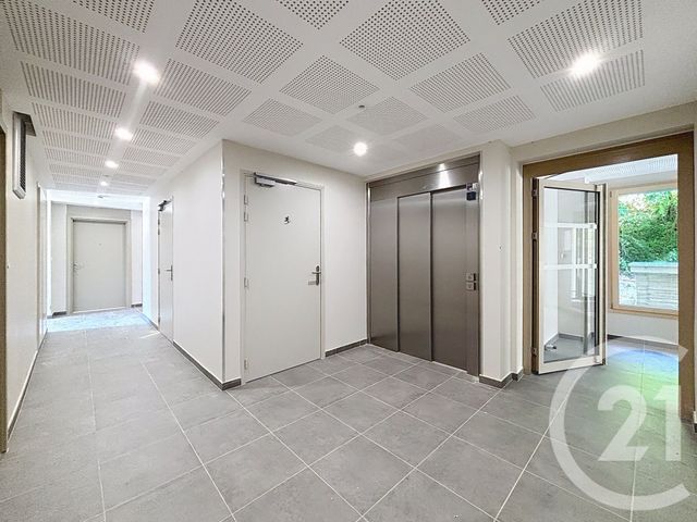 Appartement T2 &agrave; louer - 2 pi&egrave;ces - 51,95 m2 - La Motte Servolex - 73 - RHONE-ALPES