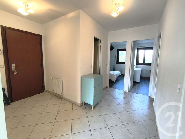 Appartement T3 &agrave; louer - 3 pi&egrave;ces - 70,18 m2 - Chambery - 73 - RHONE-ALPES