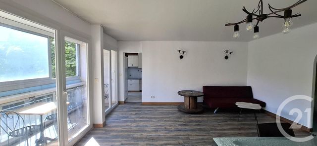 Appartement T3 &agrave; louer - 3 pi&egrave;ces - 70,18 m2 - Chambery - 73 - RHONE-ALPES