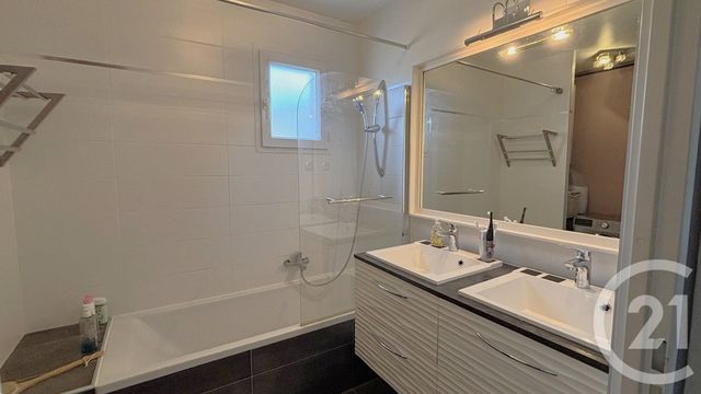Appartement T4 &agrave; vendre - 4 pi&egrave;ces - 88,77 m2 - La Motte Servolex - 73 - RHONE-ALPES