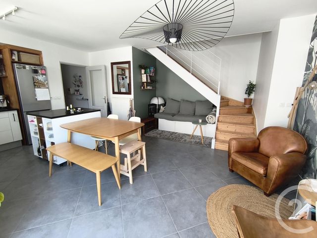 Appartement T4 &agrave; louer - 4 pi&egrave;ces - 87,41 m2 - Chambery - 73 - RHONE-ALPES