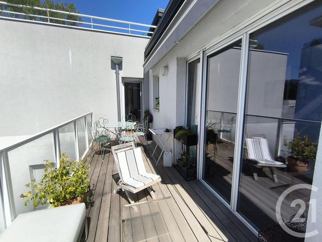Appartement T4 &agrave; louer - 4 pi&egrave;ces - 87,41 m2 - Chambery - 73 - RHONE-ALPES