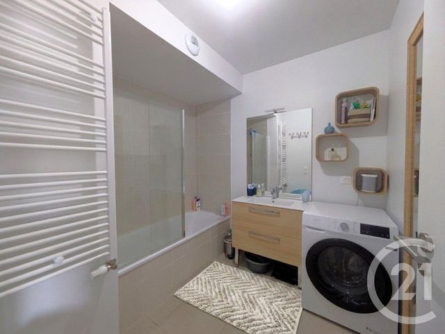 Appartement T3 &agrave; vendre - 3 pi&egrave;ces - 70,47 m2 - Chambery - 73 - RHONE-ALPES