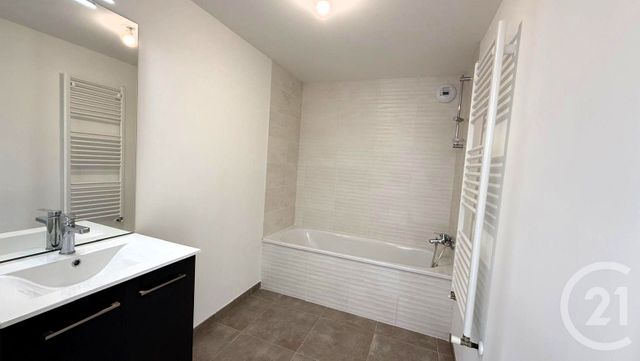 Appartement T3 &agrave; louer - 3 pi&egrave;ces - 61,76 m2 - Cognin - 73 - RHONE-ALPES