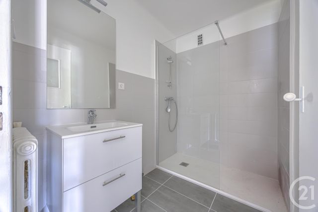 Appartement T2 &agrave; vendre - 3 pi&egrave;ces - 66,98 m2 - Chambery - 73 - RHONE-ALPES