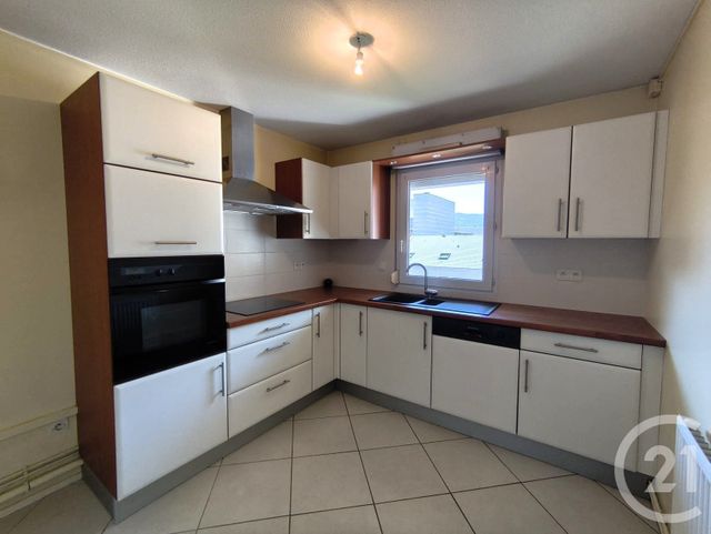 Appartement T3 &agrave; louer - 3 pi&egrave;ces - 93,20 m2 - Chambery - 73 - RHONE-ALPES
