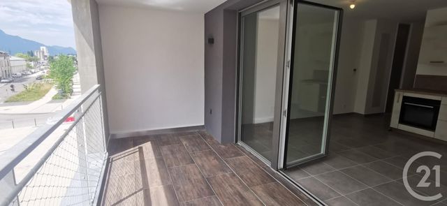 Appartement T2 &agrave; louer - 2 pi&egrave;ces - 42,80 m2 - Chambery - 73 - RHONE-ALPES