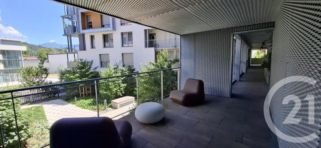 Appartement T2 &agrave; louer - 2 pi&egrave;ces - 42,80 m2 - Chambery - 73 - RHONE-ALPES