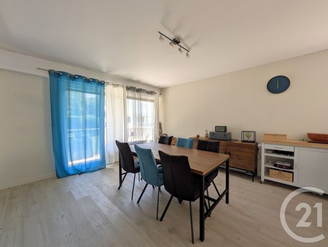 Appartement T3 &agrave; vendre - 3 pi&egrave;ces - 84,92 m2 - Chambery - 73 - RHONE-ALPES